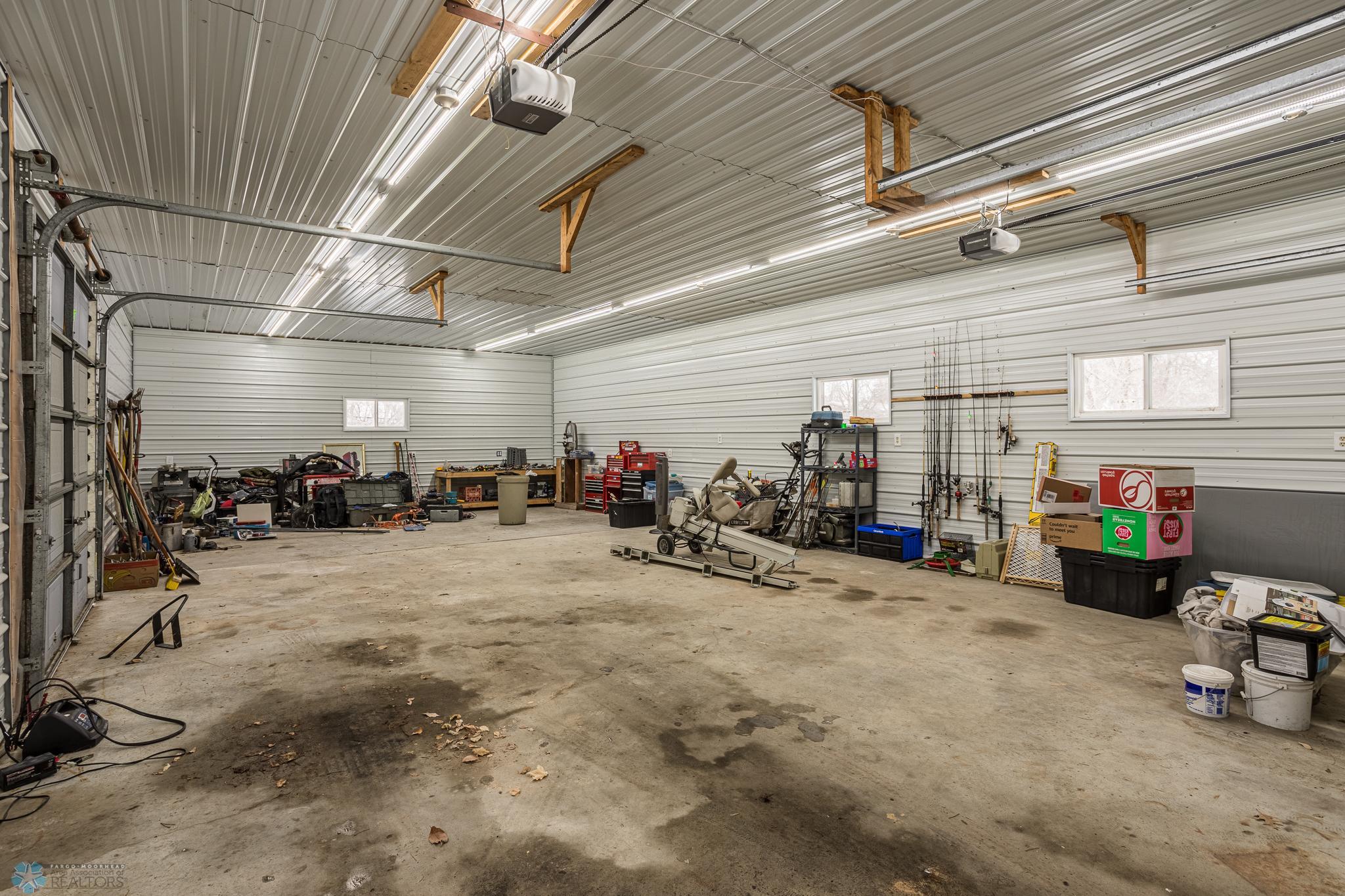 Garage 1.jpg
