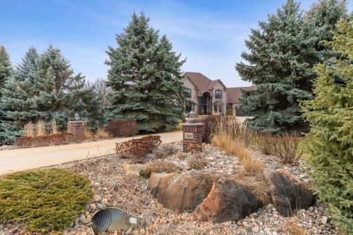 19306 Towering Oaks Trail, Prior Lake, MN 55372