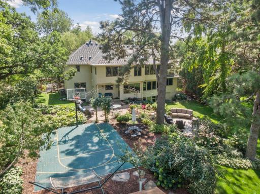 6204 Fox Meadow Lane, Edina, MN 55436