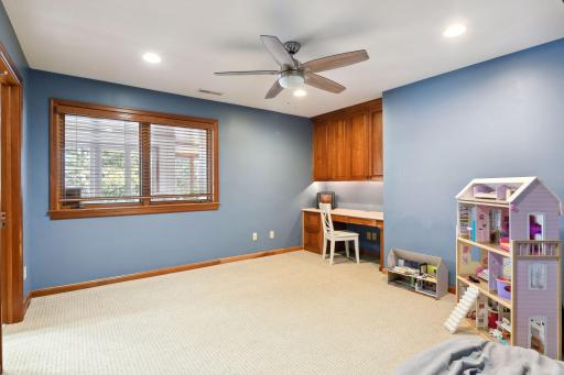 6204 Fox Meadow Lane, Edina, MN 55436