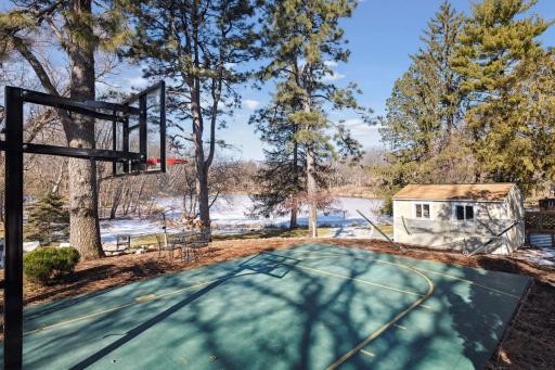 6204 Fox Meadow Lane, Edina, MN 55436
