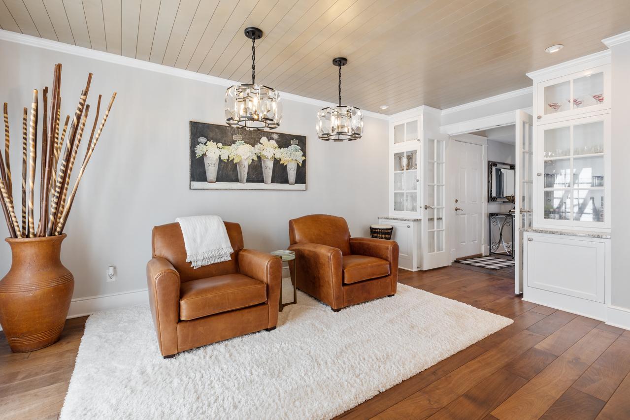 Informal Dining Room / Current Sitting Room