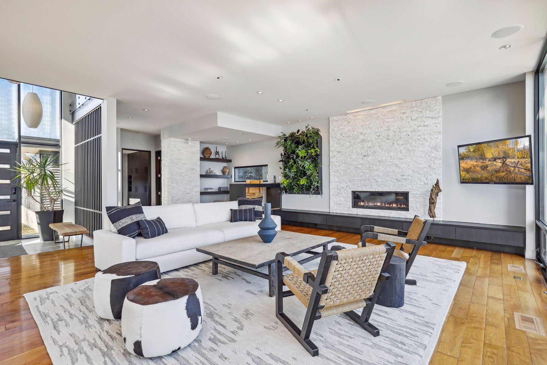 Living Wall incorporated into room