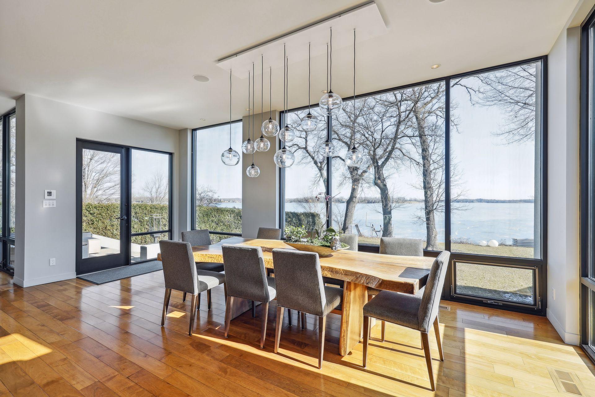 Dining room with access to outdoor space