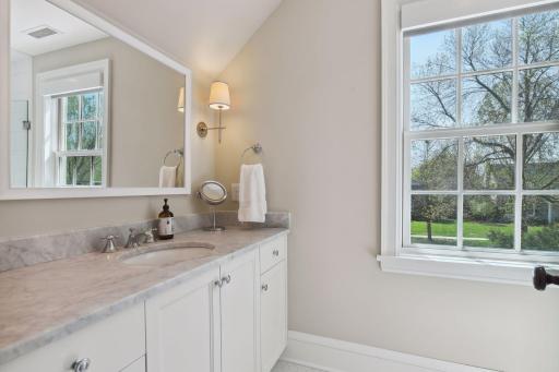 4621 Edina Boulevard, Edina, MN 55424