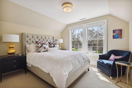 4621 Edina Boulevard, Edina, MN 55424