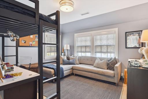 4621 Edina Boulevard, Edina, MN 55424