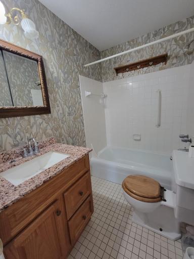 4207 Lakeside Avenue N, 331, Brooklyn Center, MN 55429