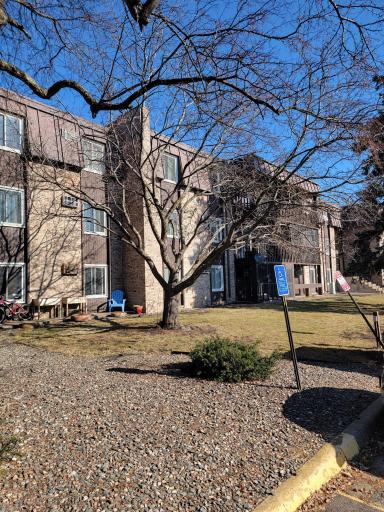 4207 Lakeside Avenue N, 331, Brooklyn Center, MN 55429