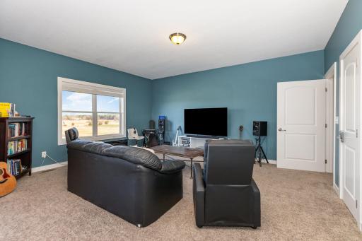 18348 Loyola Street NE, Columbus, MN 55025