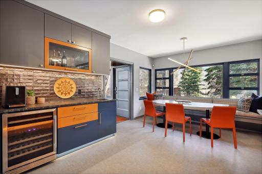25 Lawn Terrace, Golden Valley, MN 55416