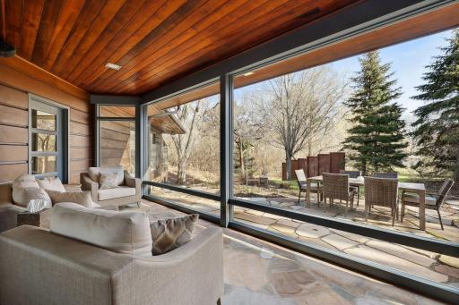 25 Lawn Terrace, Golden Valley, MN 55416