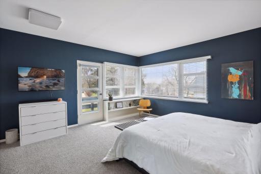 25 Lawn Terrace, Golden Valley, MN 55416