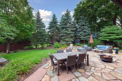 25 Lawn Terrace, Golden Valley, MN 55416