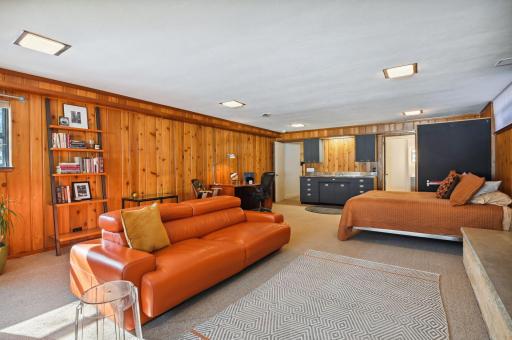 25 Lawn Terrace, Golden Valley, MN 55416