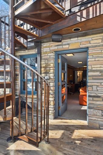 25 Lawn Terrace, Golden Valley, MN 55416