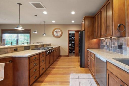 7475 Farmhill Drive, Minnetrista, MN 55364