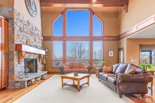 The quality craftmanship is immediately showcased as you enter the majestic great room