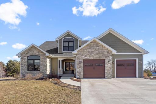 31678 Chestnut Court, Lake City, MN 55041