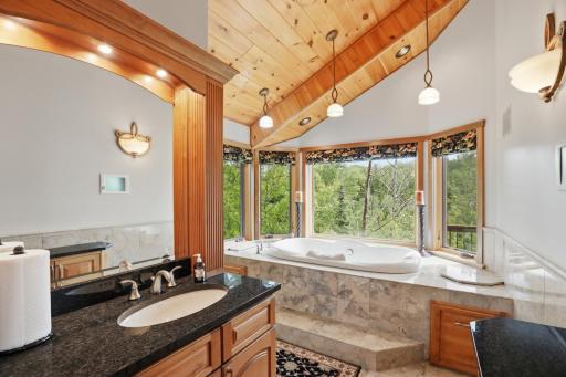 2713 Burntside Lake NE, Ely, MN 55731