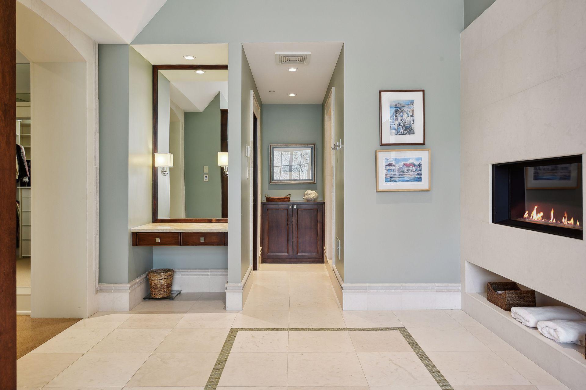 Full 2 sided shower with seperate toilet area