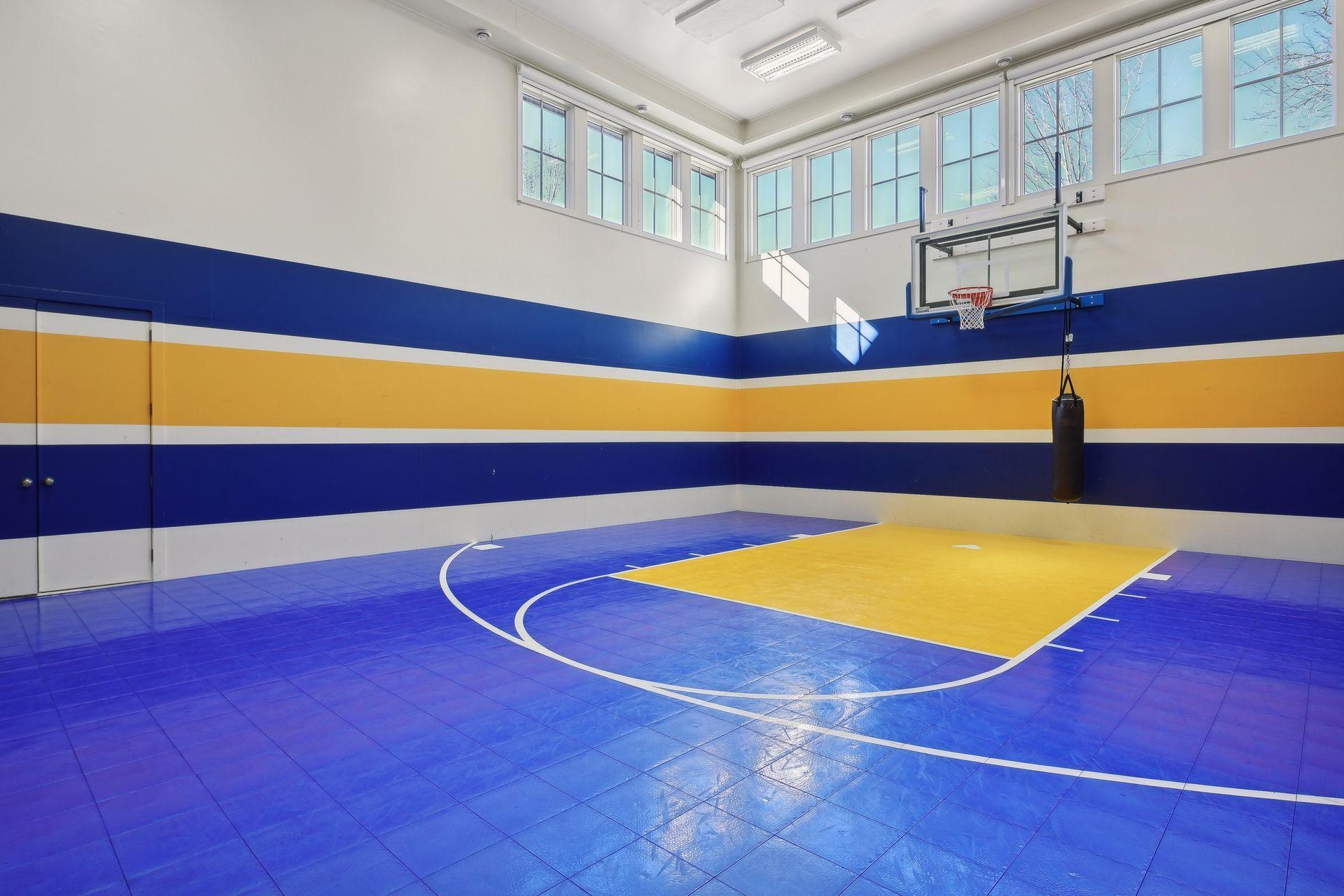 Full sport court