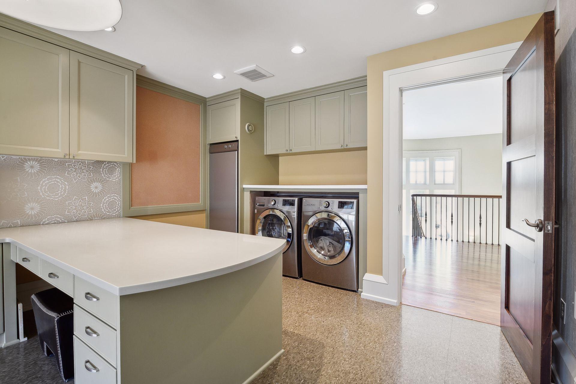 2nd office with standing drying rack