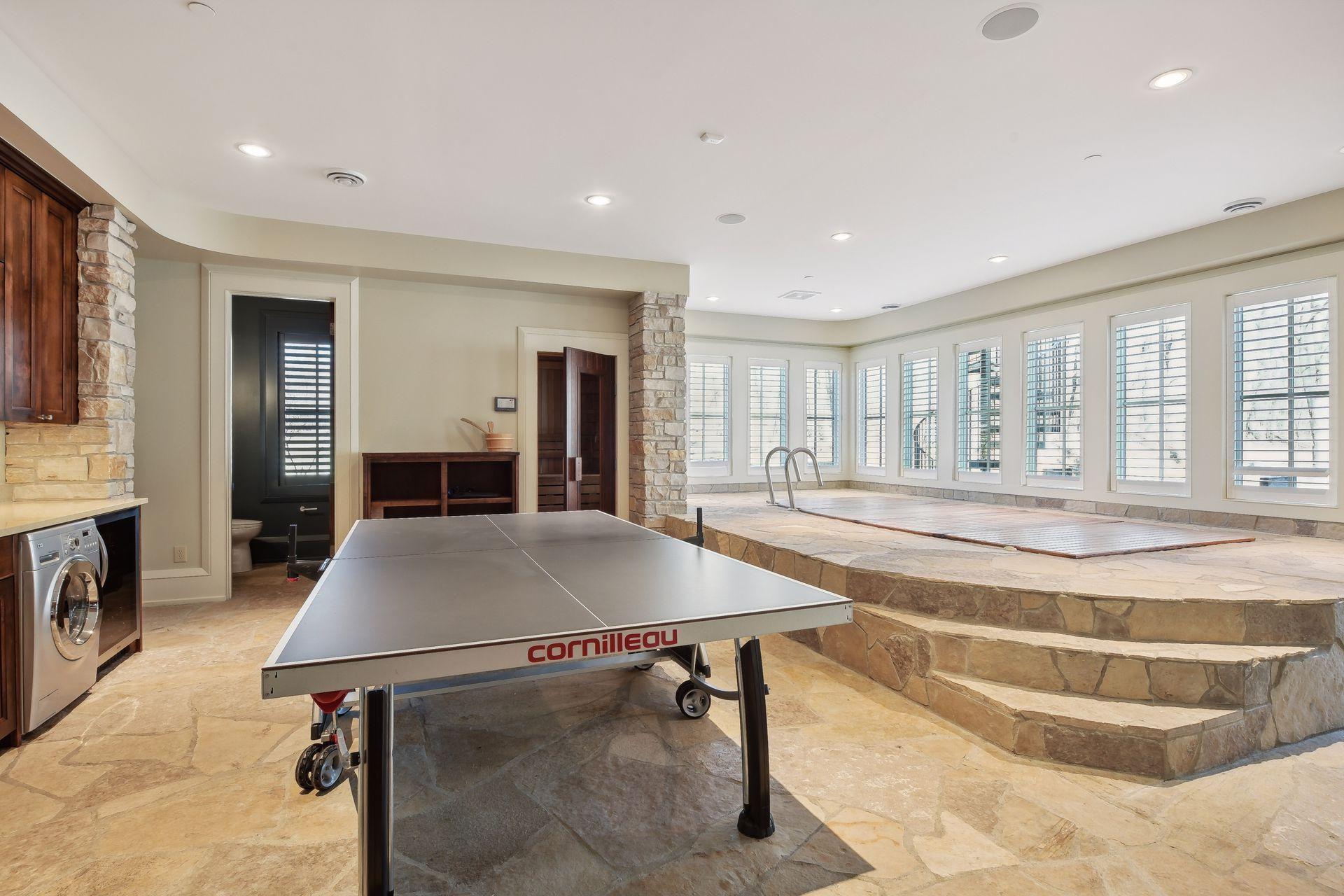 Lap pool, sauna, 1/2 bath (2), Walk out