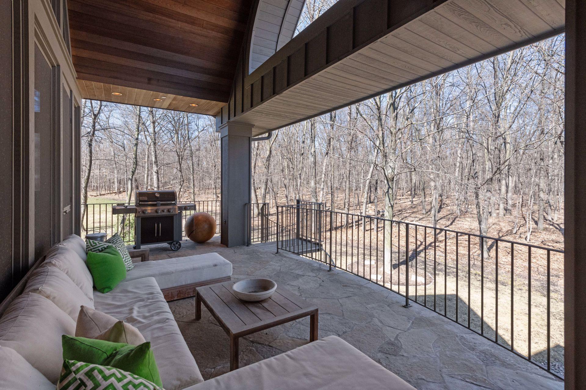 Deck to enjoy the woods and walk down