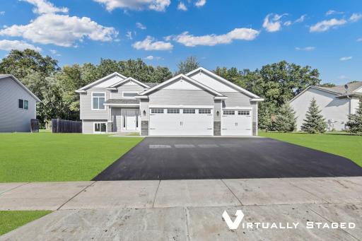 2407 Gold Lane, Saint Augusta, MN 56301