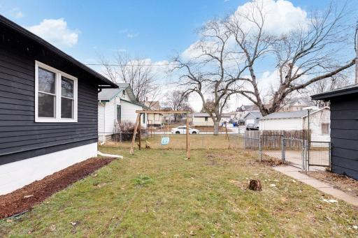 Peace of mind with the fully fenced in yard!