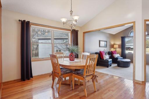 7113 47th Street Court N, Oakdale, MN 55128