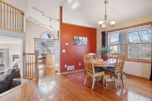 7113 47th Street Court N, Oakdale, MN 55128