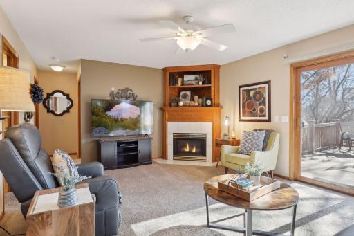 7113 47th Street Court N, Oakdale, MN 55128