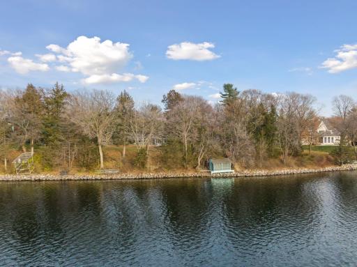 27940 Smithtown Road, Excelsior, MN 55331