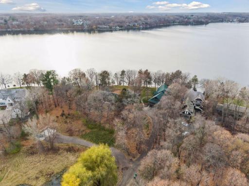 27940 Smithtown Road, Excelsior, MN 55331