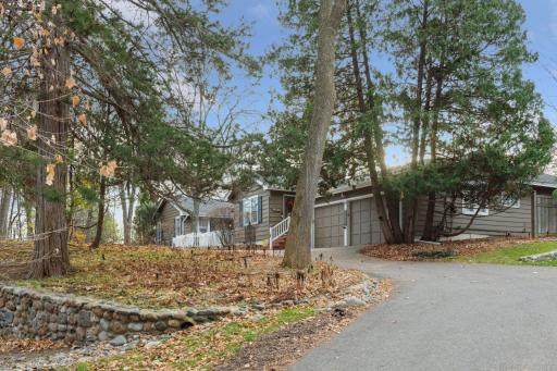 27940 Smithtown Road, Excelsior, MN 55331
