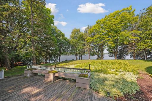 27940 Smithtown Road, Excelsior, MN 55331