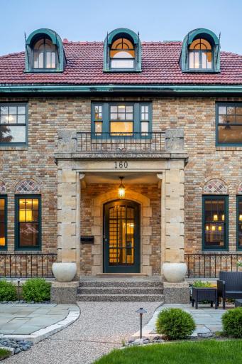 160 Woodlawn Avenue, Saint Paul, MN 55105