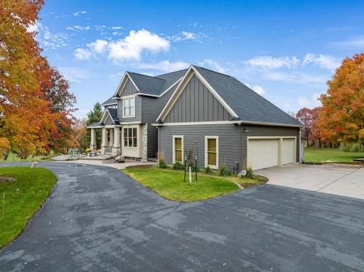 11-web-or-mls-4690 Neal Ave N, Stillwater-11.jpg