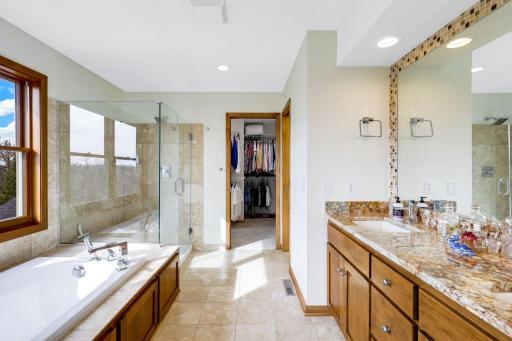 94-web-or-mls-4690 Neal Avenue N, Baytown Twp-39.jpg