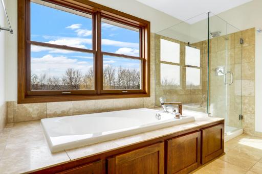 95-web-or-mls-4690 Neal Avenue N, Baytown Twp-40.jpg