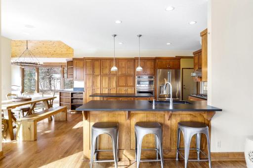 73-web-or-mls-4690 Neal Avenue N, Baytown Twp-18.jpg