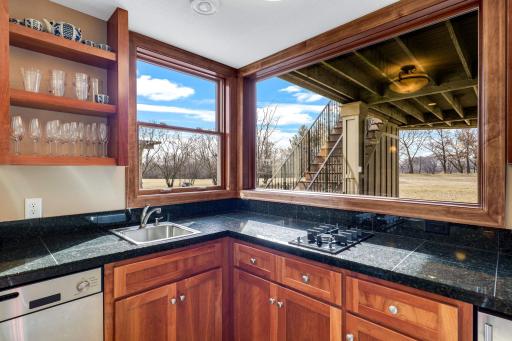 115-web-or-mls-4690 Neal Avenue N, Baytown Twp-60.jpg