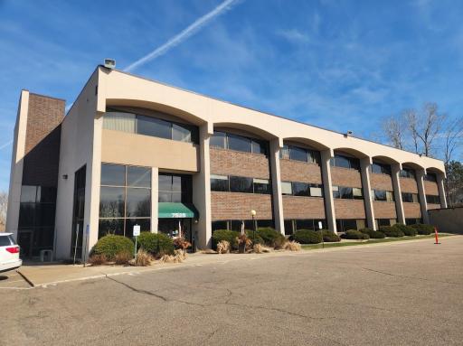 7525 Mitchell Road, 305, Eden Prairie, MN 55344