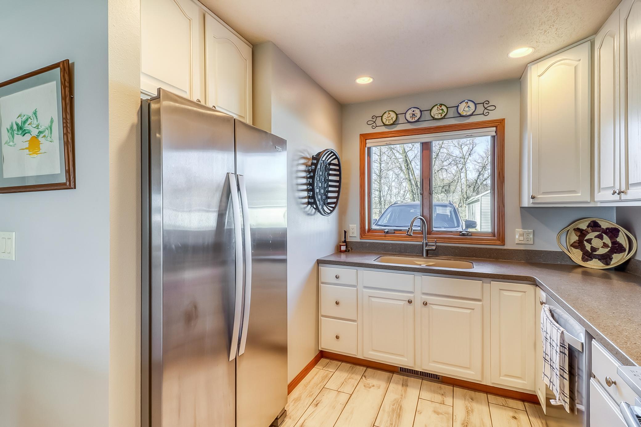 Kitchen (3).jpg