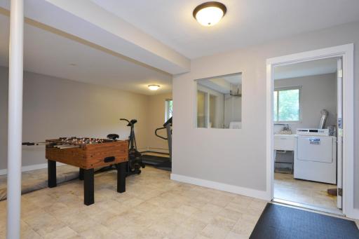 240 Wentworth Avenue W, 301, West Saint Paul, MN 55118