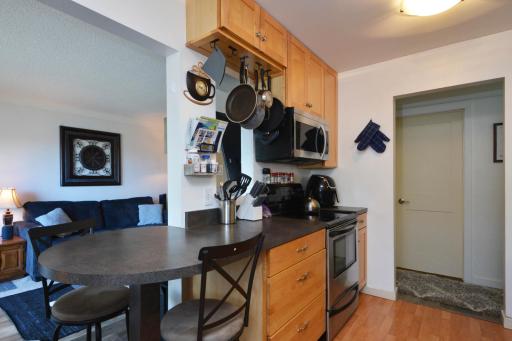 240 Wentworth Avenue W, 301, West Saint Paul, MN 55118