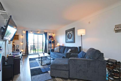 240 Wentworth Avenue W, 301, West Saint Paul, MN 55118