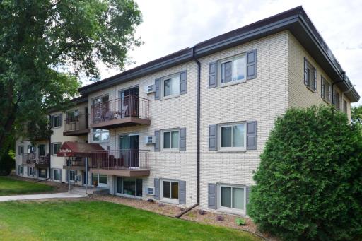 240 Wentworth Avenue W, 301, West Saint Paul, MN 55118